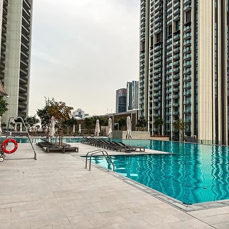 Appartamento Stunning Burj View Dubai Mall Access Infinity Pool Esterno foto