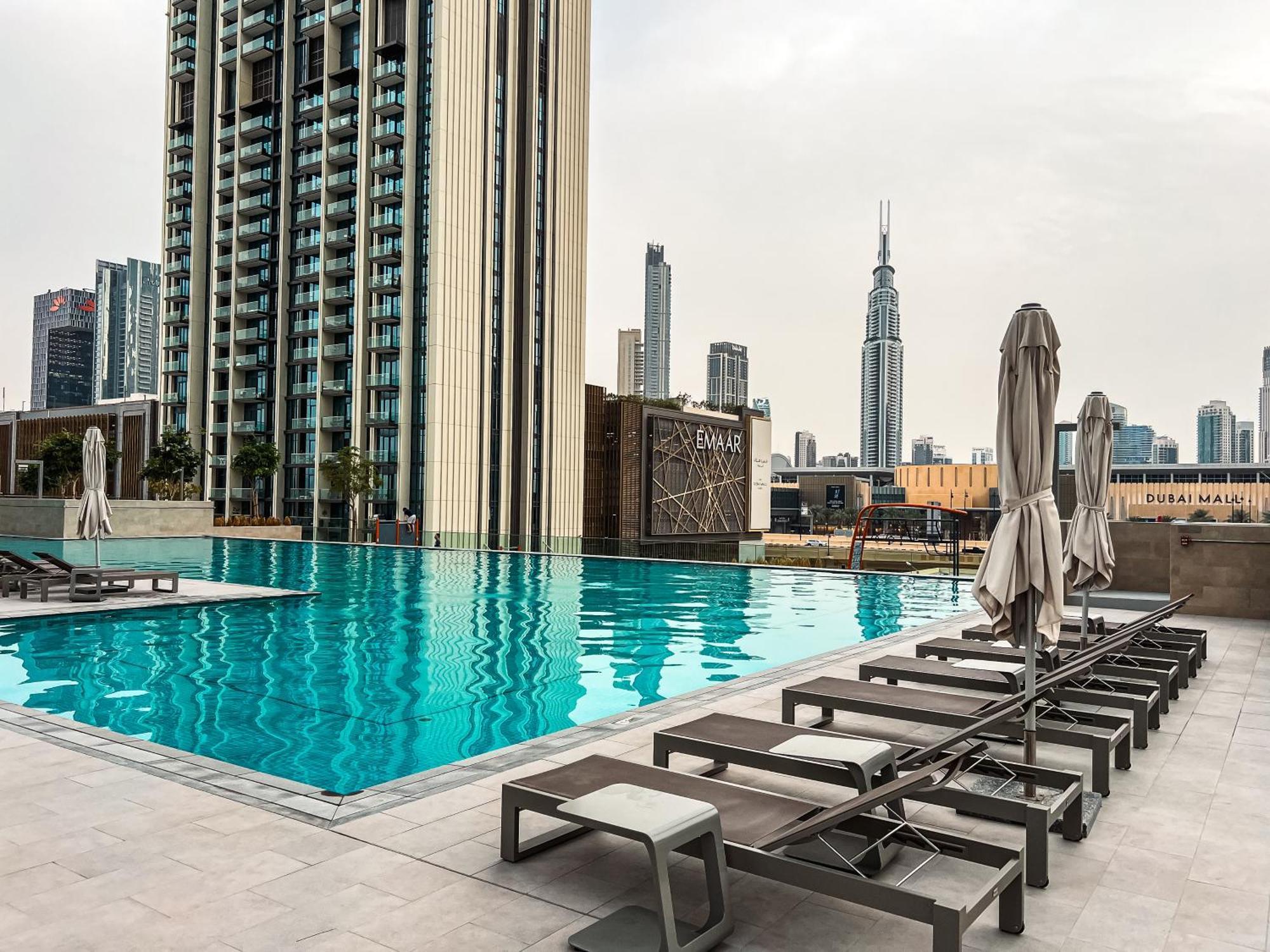 Appartamento Stunning Burj View Dubai Mall Access Infinity Pool Esterno foto